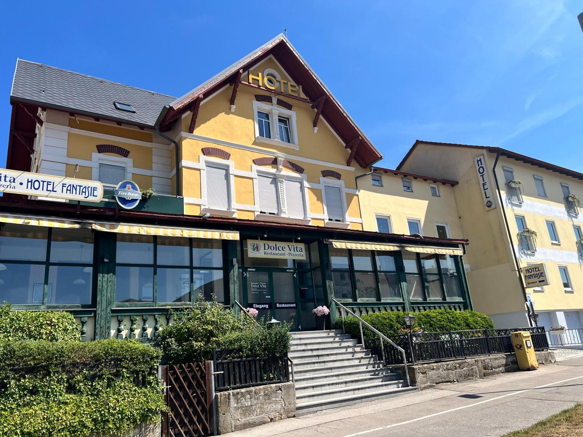 Hotel Fantasie Ansbach Exterior foto